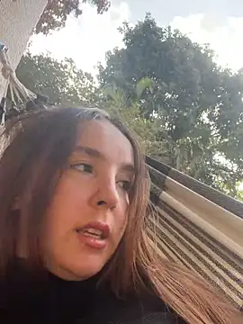 m0ranguinh0s2 online show from June 4, 2026, 4:55 pm