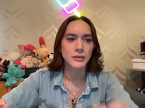 Snapshot of Yhanbeaufort18 chatting on July 21, 2026, 6:15 am Yhanbeaufort18 online show from July 21, 2026, 6:15 am