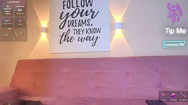 SunnyGilmoree online show from November 8, 2025, 8:12 pm