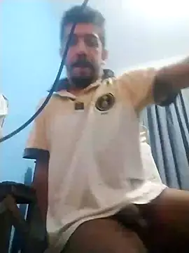 Snapshot of mpyetro chatting on September 26, 2025, 2:40 am mpyetro online show from September 26, 2025, 2:40 am