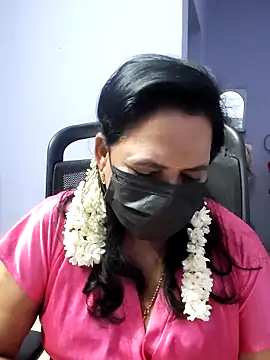 mallu-lover online show from September 22, 2025, 2:23 pm