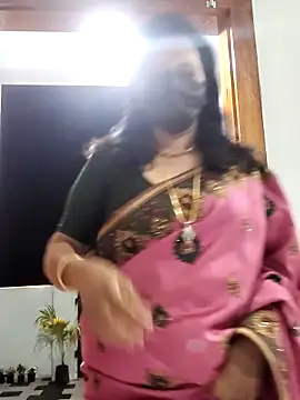 mallu-lover online show from March 3, 2026, 2:57 pm