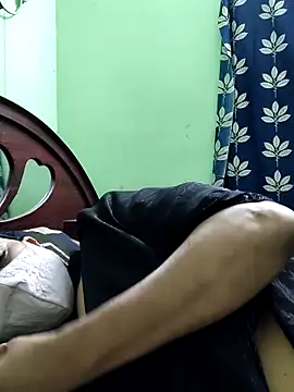 mallu-lover online show from December 5, 2025, 3:21 pm