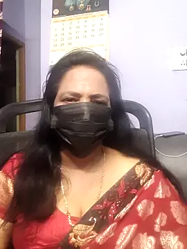 mallu-lover online show from September 26, 2025, 1:51 pm