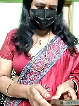 Snapshot of mallu-lover chatting on November 6, 2025, 4:49 am mallu-lover online show from November 6, 2025, 4:49 am