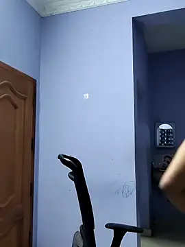 mallu-lover online show from March 30, 2026, 11:28 pm