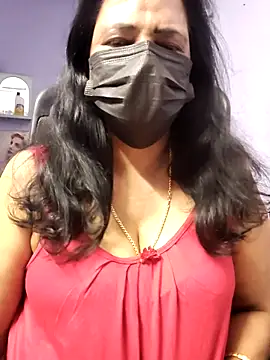 mallu-lover online show from October 3, 2025, 11:56 am
