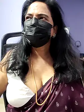 Snapshot of mallu-lover chatting on November 5, 2025, 4:26 am mallu-lover online show from November 5, 2025, 4:26 am