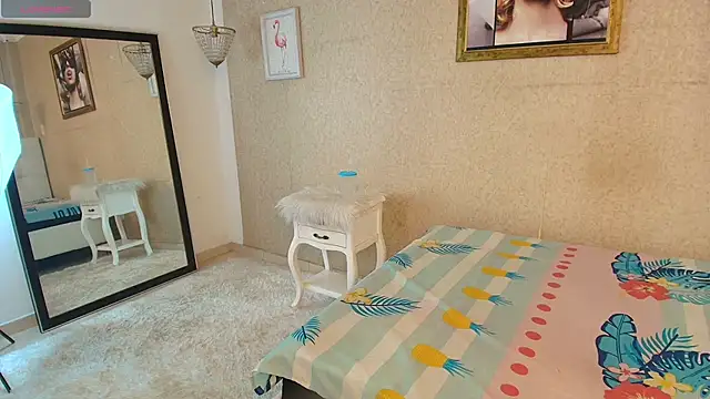 Miladiosa online show from December 20, 2025, 1:14 pm