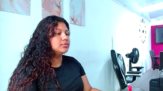 CloeStron online show from February 20, 2026, 5:37 pm