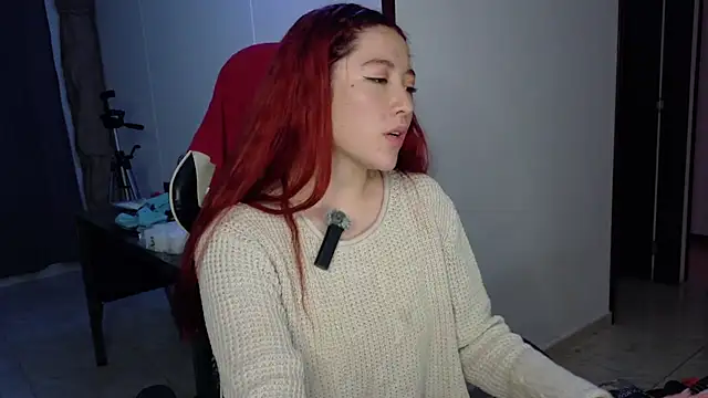 Snapshot of lunnaa_ chatting on October 23, 2025, 2:54 am lunnaa online show from October 23, 2025, 2:54 am