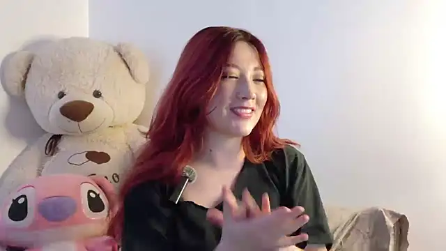 Snapshot of lunnaa_ chatting on November 20, 2025, 11:36 pm lunnaa online show from November 20, 2025, 11:36 pm