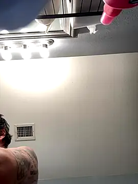 willama111970 online show from November 30, 2025, 4:08 pm