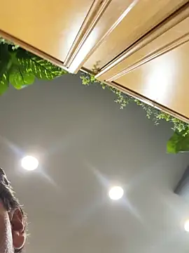 willama111970 online show from November 12, 2025, 3:27 pm