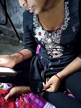 Snapshot of desimalai28 chatting on February 7, 2026, 6:27 pm desimalai28 online show from February 7, 2026, 6:27 pm