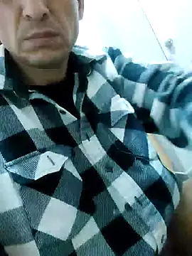 Snapshot of luislimafuego chatting on October 15, 2025, 9:28 am luislimafuego online show from October 15, 2025, 9:28 am