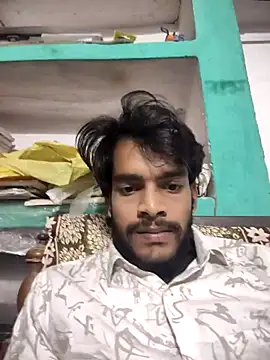 yashuuuu021 online show from November 22, 2025, 1:43 pm