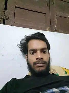 yashuuuu021 online show from October 27, 2025, 3:35 pm