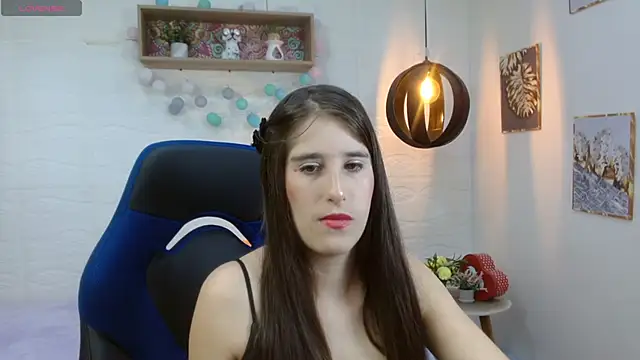 karlarousex online show from October 13, 2025, 10:21 pm