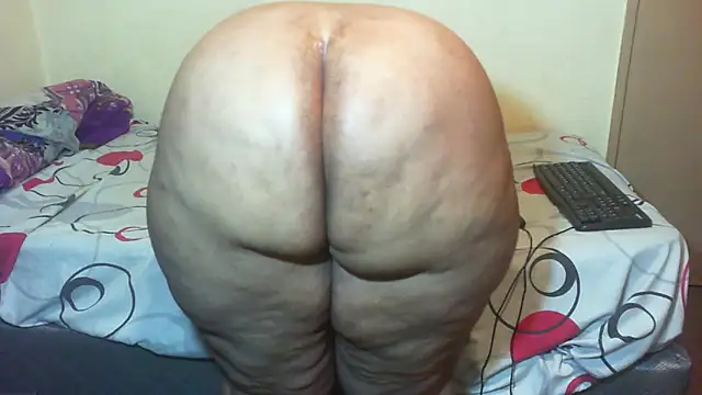 XXXBBMWCAROL online show from September 24, 2025, 5:14 am
