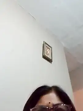 mileesha online show from December 3, 2025, 8:30 pm