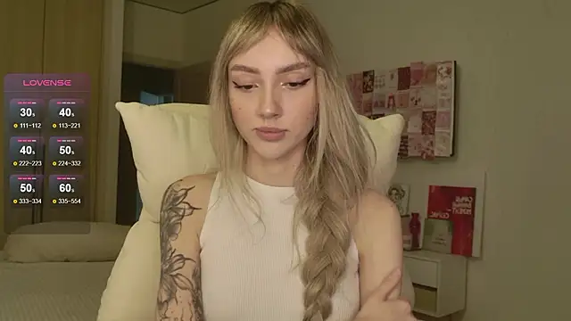 Snapshot of Lunainnk chatting on February 22, 2026, 7:04 pm Lunainnk online show from February 22, 2026, 7:04 pm