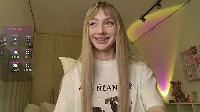 Snapshot of Lunainnk chatting on February 10, 2026, 1:15 am Lunainnk online show from February 10, 2026, 1:15 am