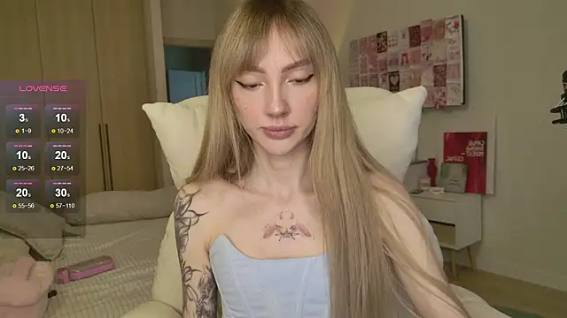 Snapshot of Lunainnk chatting on February 5, 2026, 4:52 am Lunainnk online show from February 5, 2026, 4:52 am