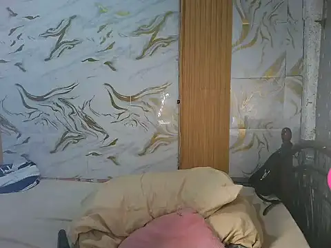 Snapshot of dimple_anne1 chatting on February 21, 2026, 1:24 pm dimple anne1 online show from February 21, 2026, 1:24 pm