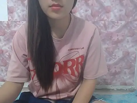 Linda-24 online show from October 16, 2025, 2:03 pm