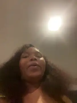 Snapshot of BaddestAss22 chatting on March 8, 2026, 4:05 am BaddestAss22 online show from March 8, 2026, 4:05 am