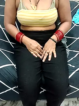 Snapshot of Hota_night chatting on November 13, 2025, 10:52 am Hota night online show from November 13, 2025, 10:52 am