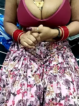 Snapshot of Hota_night chatting on November 14, 2025, 9:02 am Hota night online show from November 14, 2025, 9:02 am