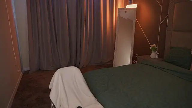 Snapshot of GabriellaJass chatting on November 6, 2025, 8:51 am GabriellaJass online show from November 6, 2025, 8:51 am