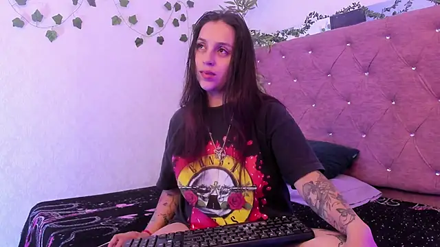 JulianaCarter online show from March 31, 2026, 8:11 pm