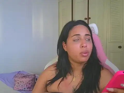 Valery lovex  online show from October 5, 2025, 9:16 pm