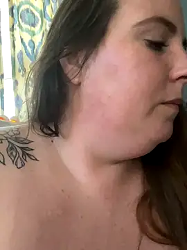 Domimommy420 online show from October 24, 2025, 5:34 pm