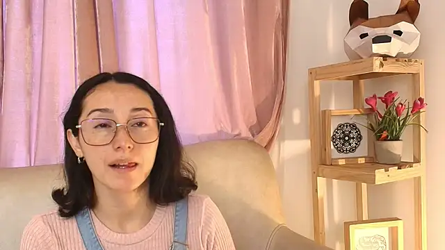 Snapshot of Ginevra_esposito chatting on April 27, 2026, 12:47 pm Ginevra esposito online show from April 27, 2026, 12:47 pm