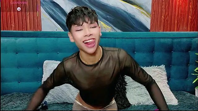 Snapshot of dilan_911 chatting on February 1, 2026, 6:17 pm dilan 911 online show from February 1, 2026, 6:17 pm