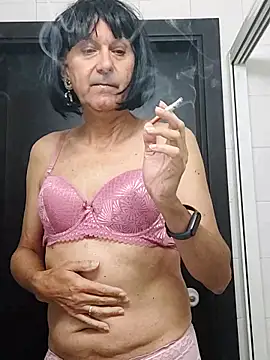 Emily de Carla online show from October 17, 2025, 6:28 am