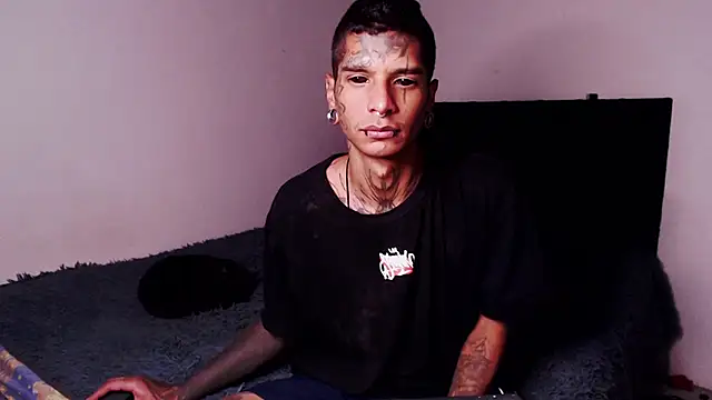 black firex online show from October 10, 2025, 9:37 pm