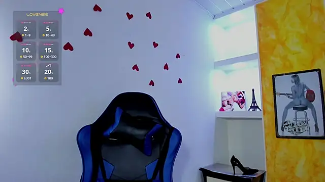 Raven Rouge  online show from March 21, 2026, 7:29 pm