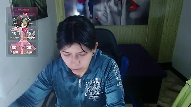 Raven Rouge  online show from October 10, 2025, 4:35 am