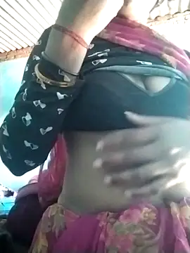 Snapshot of Hot-qwer chatting on February 6, 2026, 5:36 am Hot-qwer online show from February 6, 2026, 5:36 am