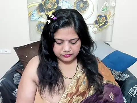Snapshot of misssoniya3 chatting on June 10, 2026, 4:03 am misssoniya3 online show from June 10, 2026, 4:03 am