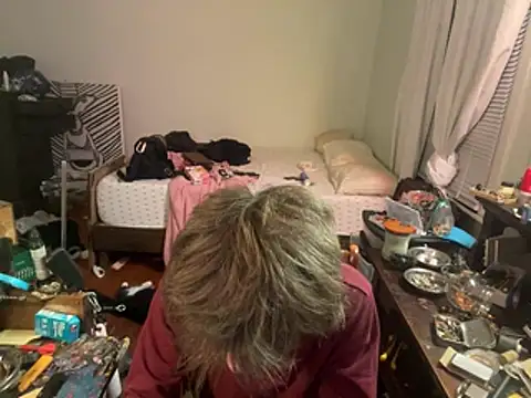 XanderOzzz online show from May 22, 2026, 2:53 am