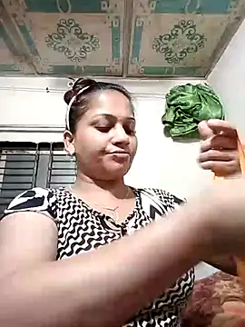 Snapshot of Payel_50 chatting on July 18, 2026, 5:43 pm Payel 50 online show from July 18, 2026, 5:43 pm