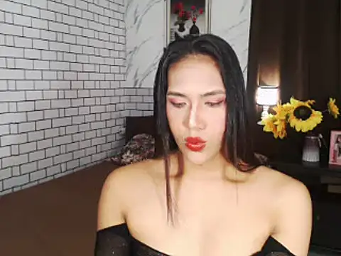 Latinahugecock online show from October 2, 2025, 6:50 am