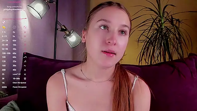 NanaMertins online show from October 22, 2025, 1:05 am