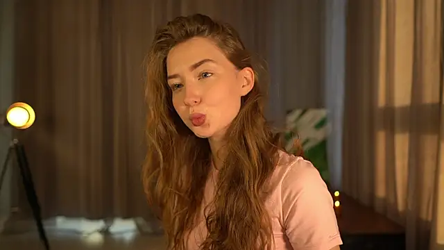 DeeannaBoera online show from October 27, 2025, 4:13 am